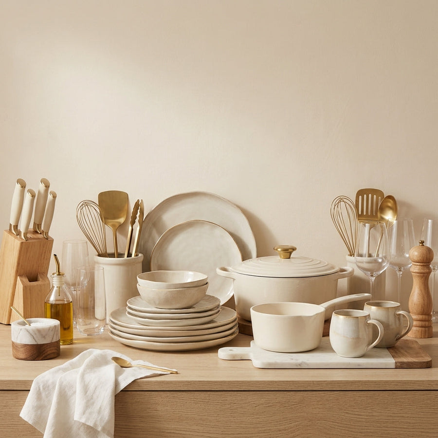 Kitchen, Dining & Bar